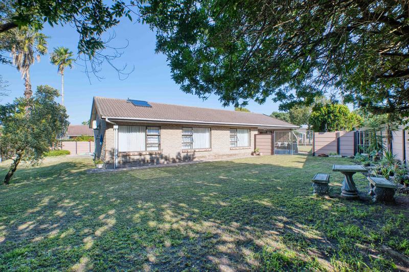 3 Bedroom Property for Sale in Walmer Downs Eastern Cape
